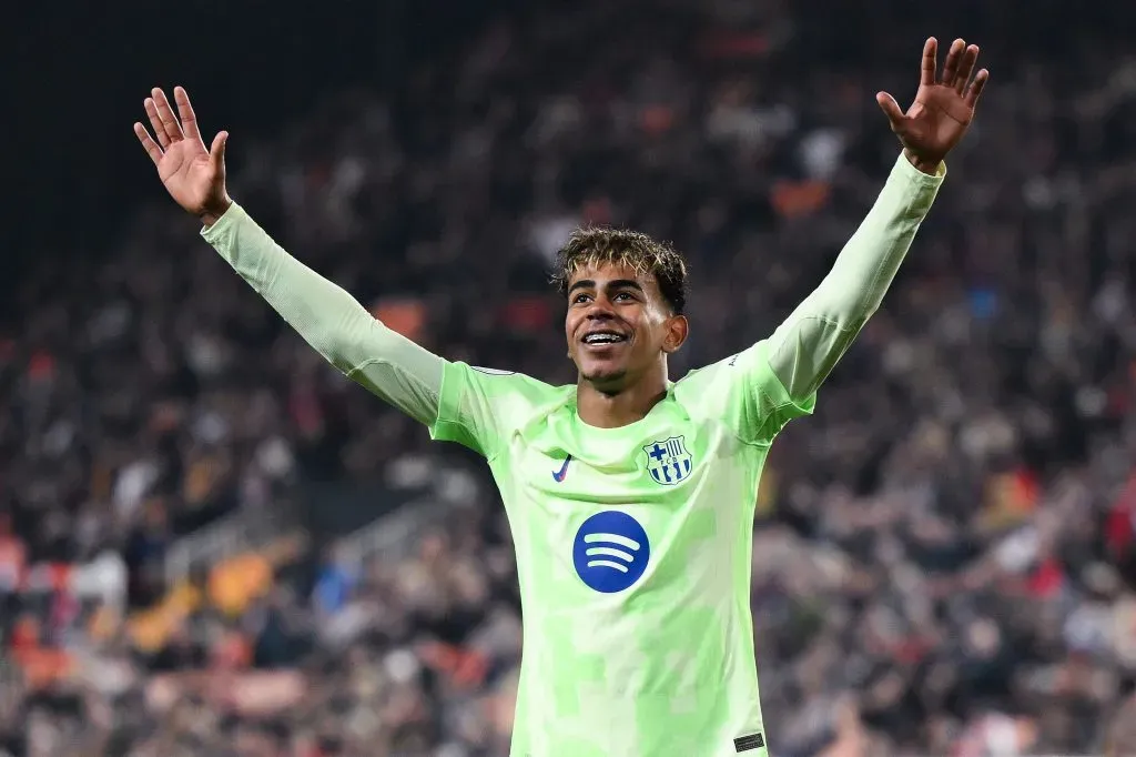 Yamal faz grande temporada (Photo by David Ramos/Getty Images)