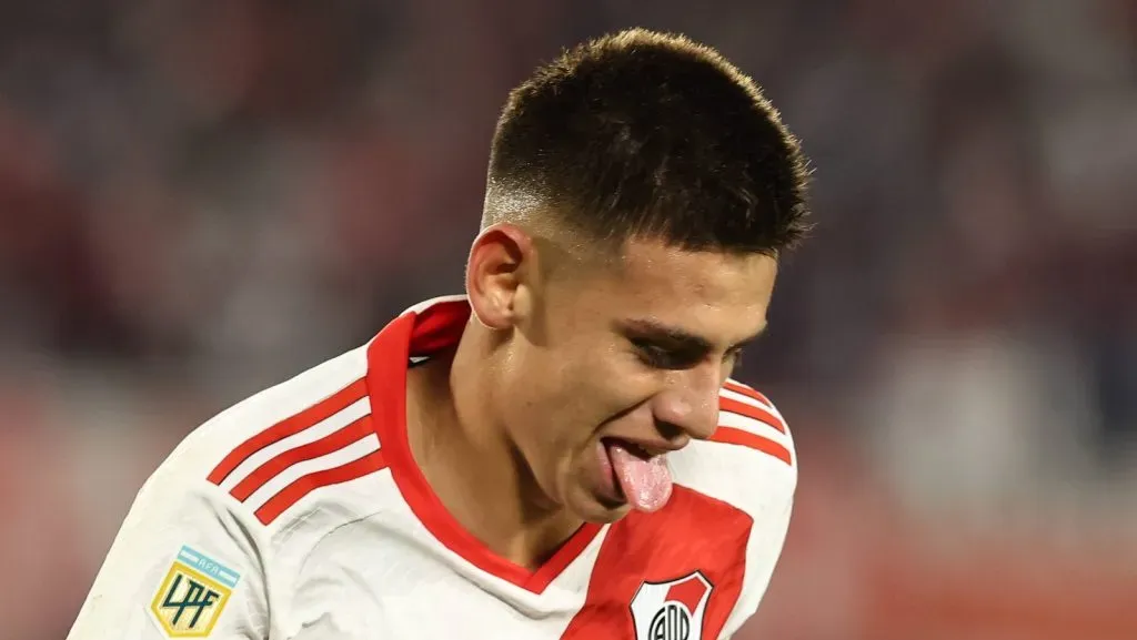 Claudio Echeverri vai integrar o elenco do Manchester City, sob o comando de Pep Guardiola. (Foto: IMAGO / PHOTOxPHOTO)