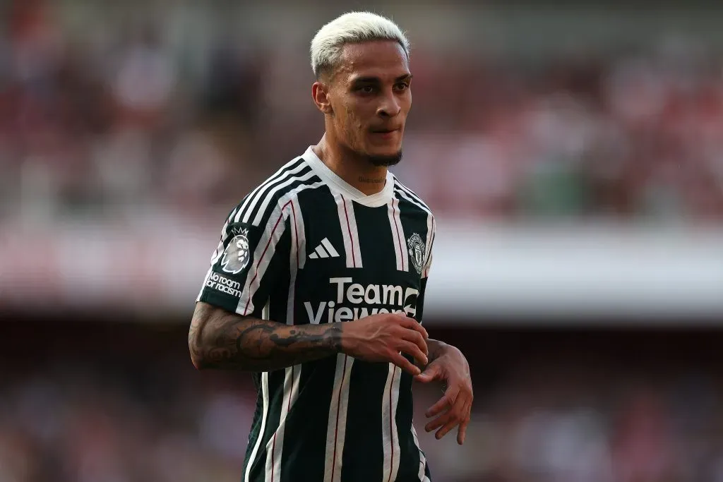 Antony em duelo diante do Arsenal (Photo by Michael Steele/Getty Images)