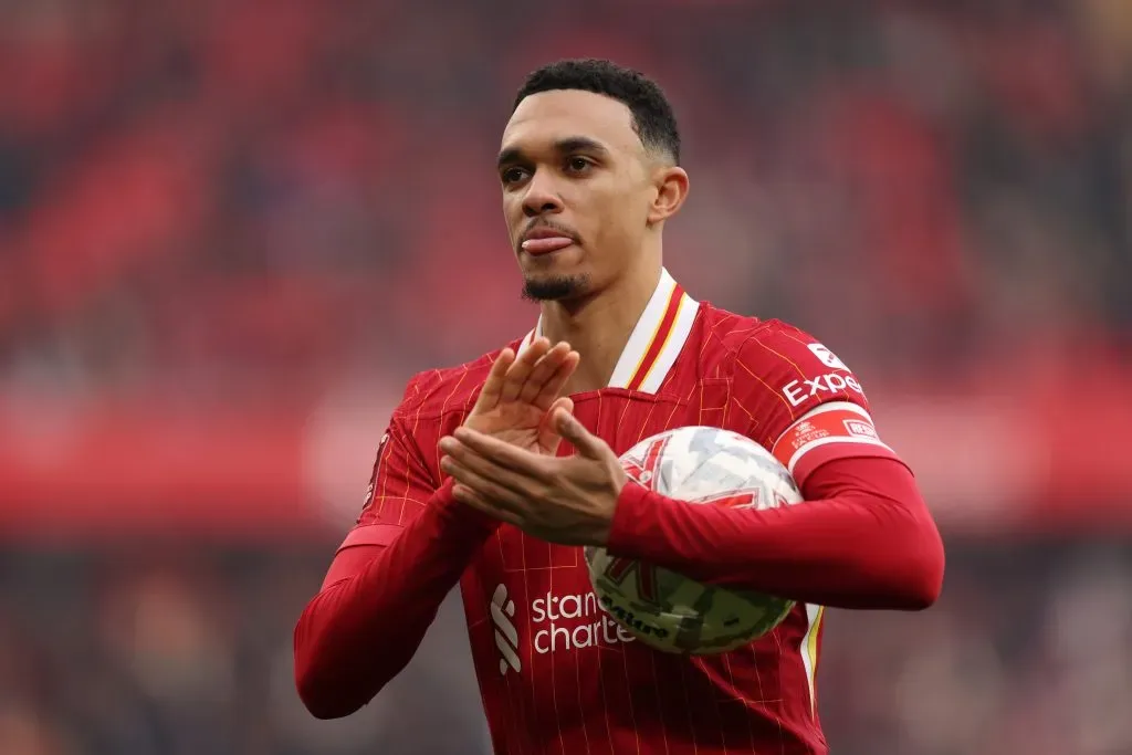 Alexander-Arnold é peça fundamental no elenco do Liverpool (Photo by Jan Kruger/Getty Images)