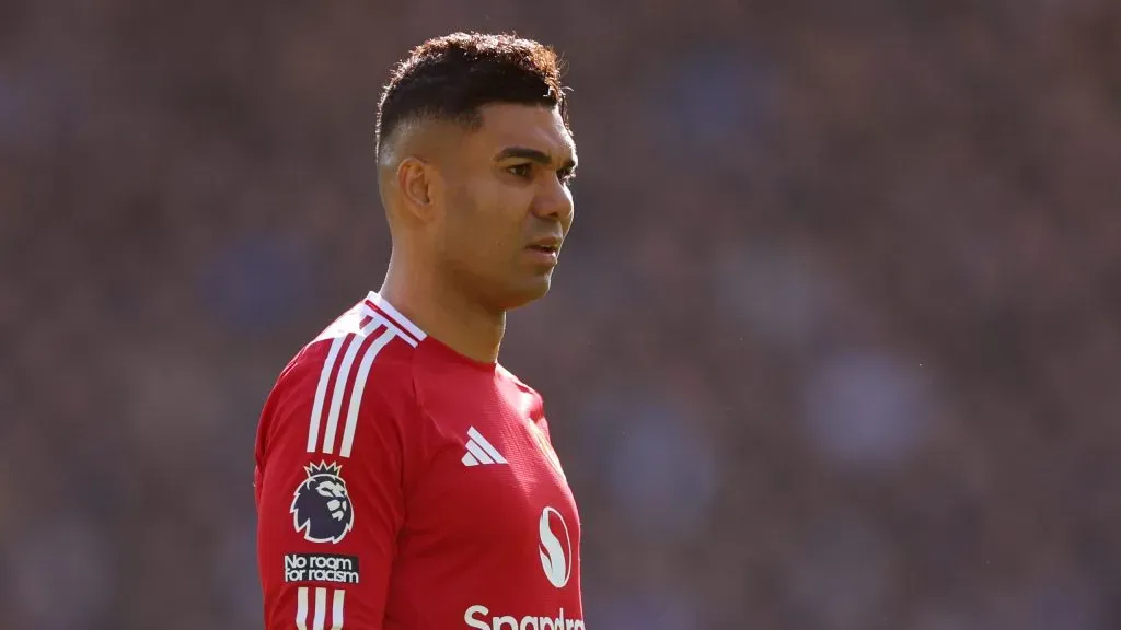 Casemiro em jogo do Manchester United. Foto: Lewis Storey/Getty Images