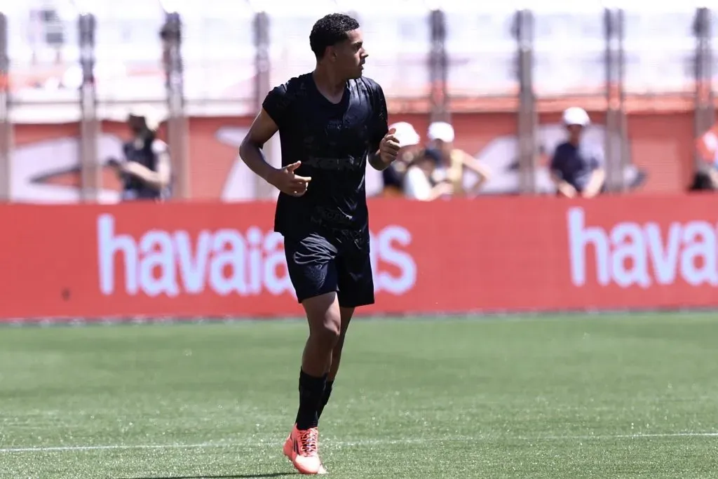 Denner em ação pelo Corinthians. Foto: Marcello Zambrana/AGIF