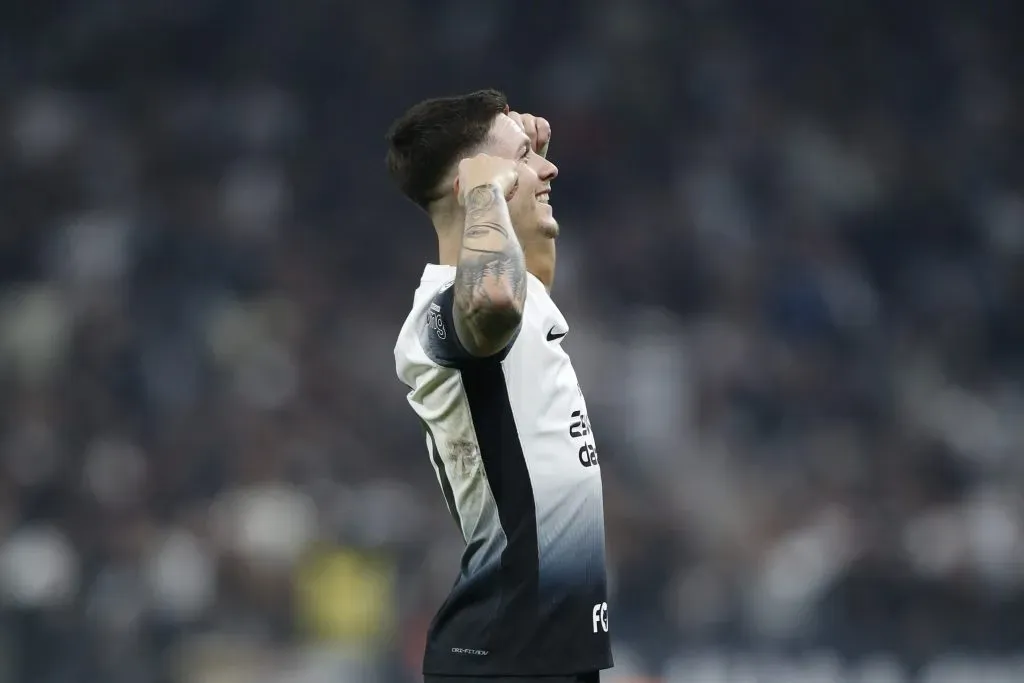 Rodrigo Garro comemorando um gol pelo Corinthians (Miguel Schincariol/Getty Images)
