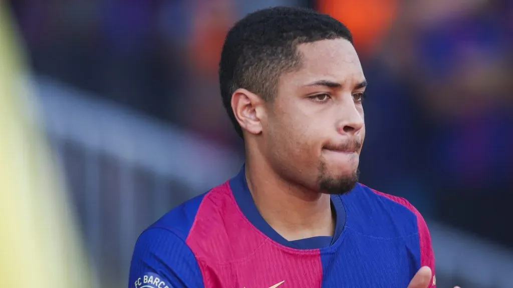 Vitor Roque em ação pelo Barcelona.