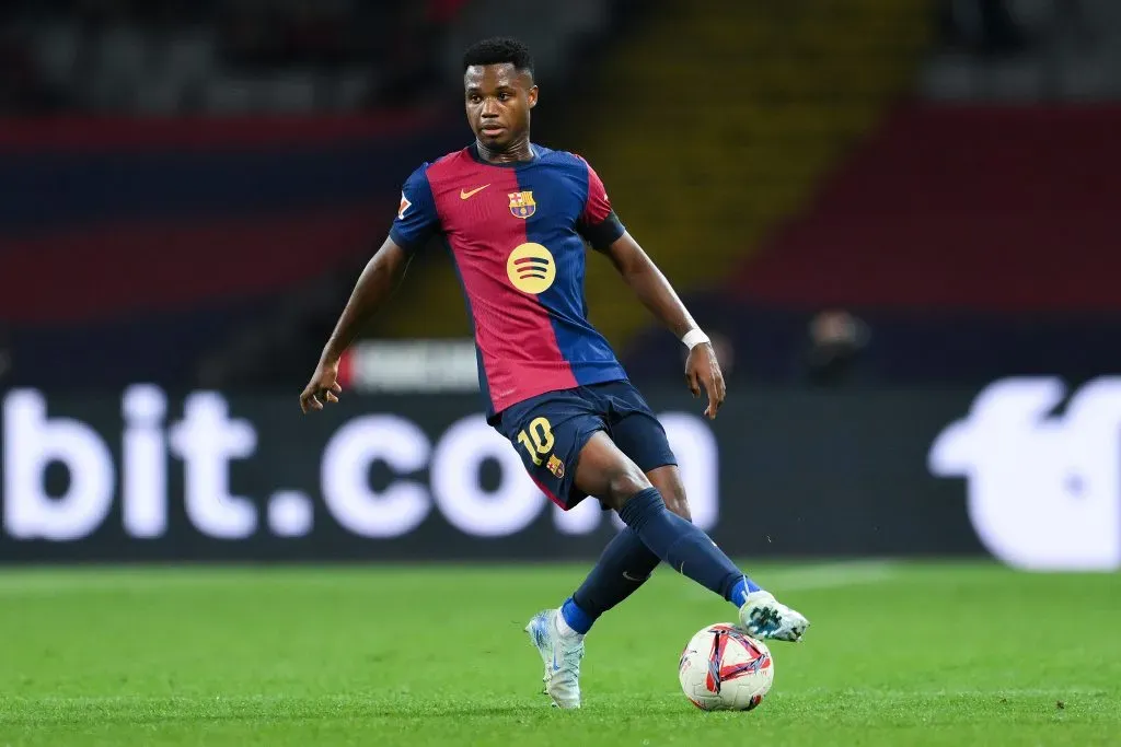 Ansu Fati em campo pelo Barcelona (David Ramos/Getty Images)
