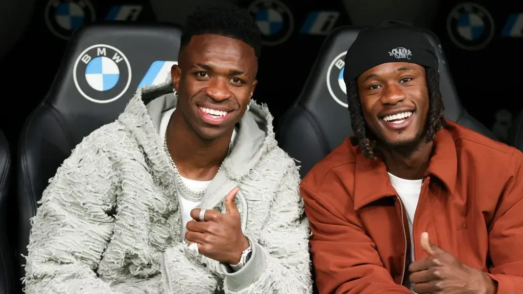 Vinicius Júnior ao lado de Camavinga em um jogo do Real Madrid (Photo by Florencia Tan Jun/Getty Images)