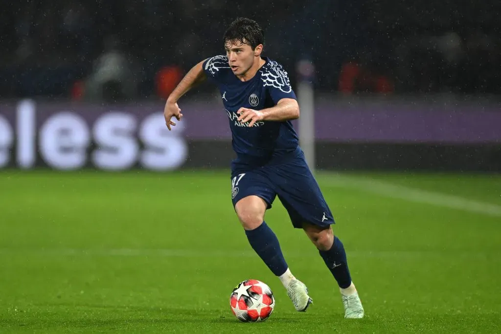 João Neves em ação pelo PSG. (Photo by Mike Hewitt/Getty Images)