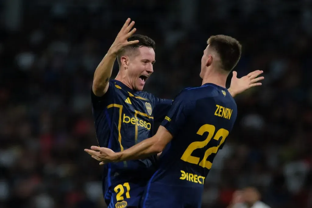 Jogadores do Boca comemorando gol. Foto: Joaquín Camiletti/Getty Images