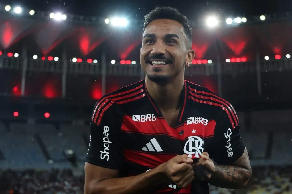 Danilo é desconvocado da Seleção Brasileira. Foto: Wagner Meier/Getty Images
