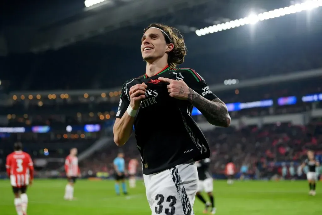 Calafiori na partida diante do PSV (Photo by Justin Setterfield/Getty Images)