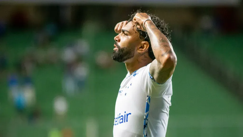 Gabigol jogador do Cruzeiro comemora seu gol durante partida contra o Itabirito (foto: Fernando Moreno/AGIF)