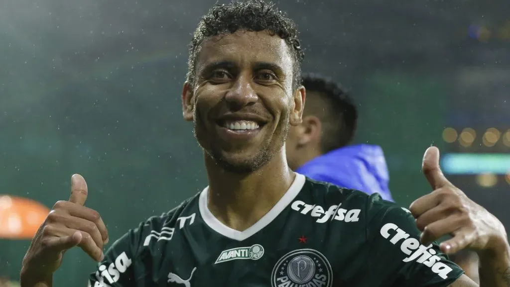 Marcos Rocha está em fim de contrato. (Photo by Ricardo Moreira/Getty Images)