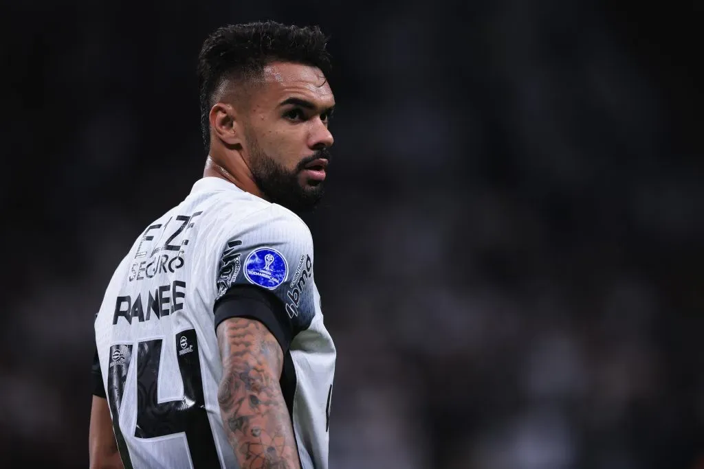 Raniele em campo pelo Corinthians (Ettore Chiereguini/AGIF)