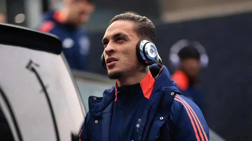 Antony antes de jogo do Manchester United. Foto: Stephen Pond/Getty Images