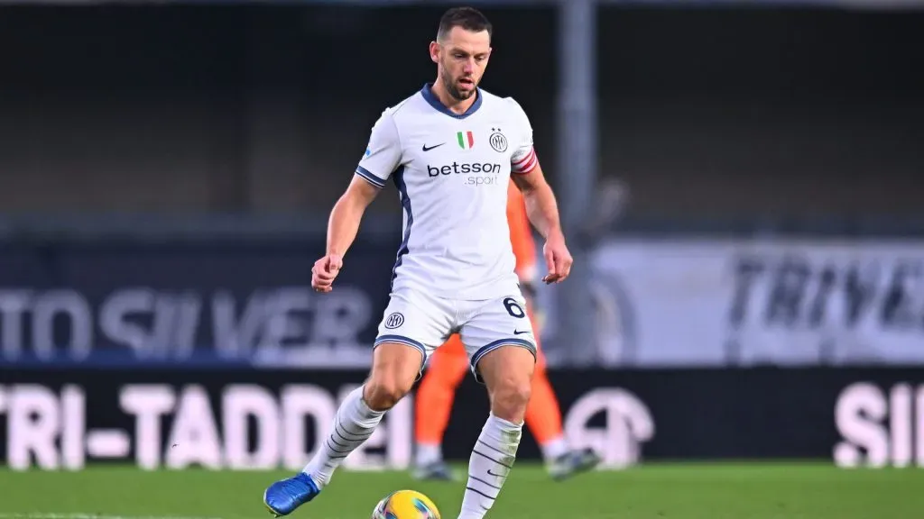 De Vrij em jogo da Inter de Milão. Foto: Alessandro Sabattini/Getty Images