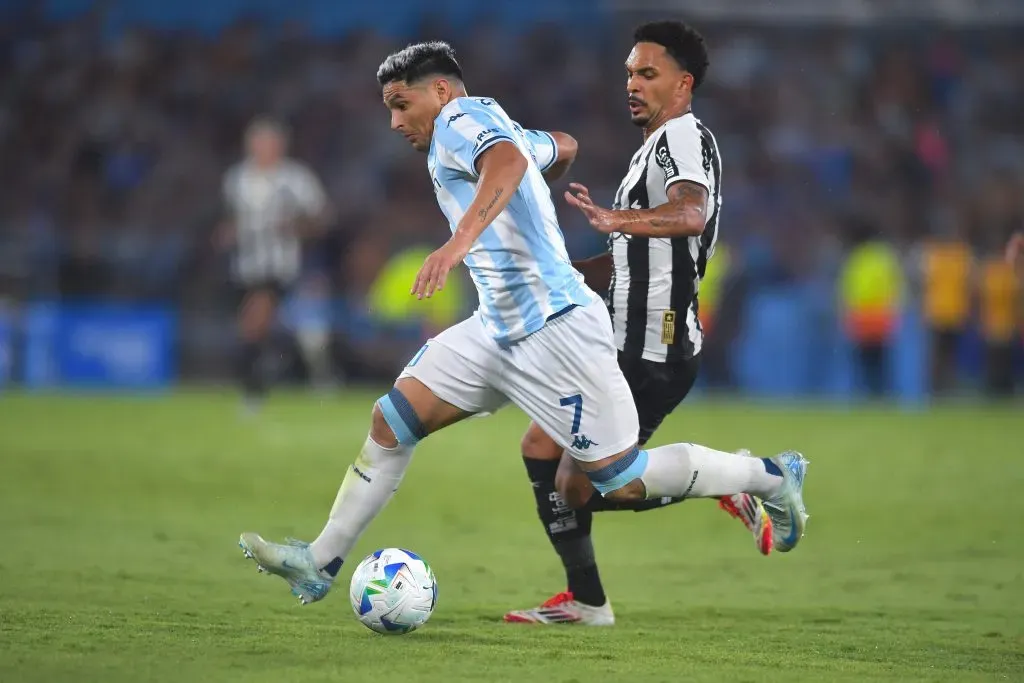 Maxi Salas no duelo diante do Botafogo (Photo by Marcelo Endelli/Getty Images)