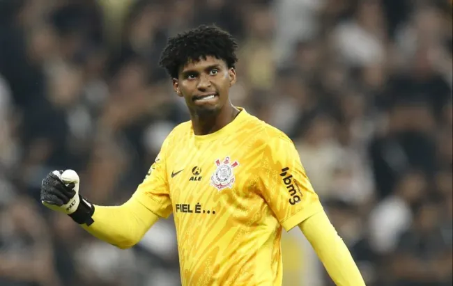 Hugo Souza pelo Corinthians