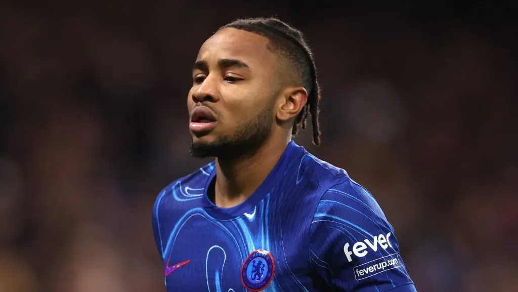 O futuro de Christopher Nkunku no Chelsea é incerto. Apesar do interesse do PSG e do Bayern de Munique, nenhuma negociação avançou na última janela de transferências. Foto: Julian Finney/Getty Images