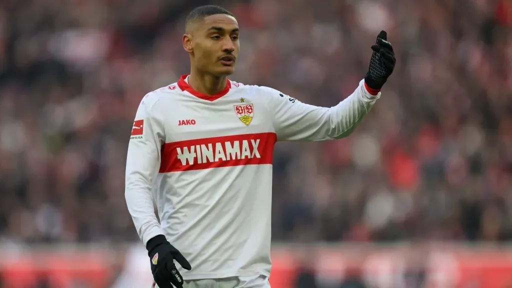 Enzo Millot em jogo do Stuttgart. Foto: Christian Kaspar-Bartke/Getty Images