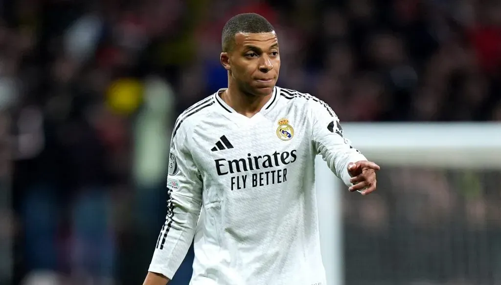Mbappé em Atlético de Madrid xReal Madrid