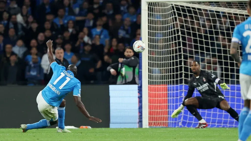 Lukaku marca contra o Milan (Photo by Francesco Pecoraro/Getty Images)