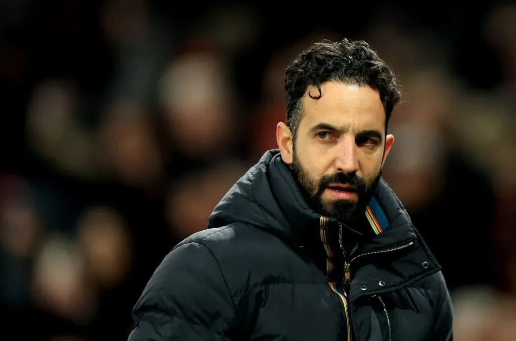 Ruben Amorim de casaco preto