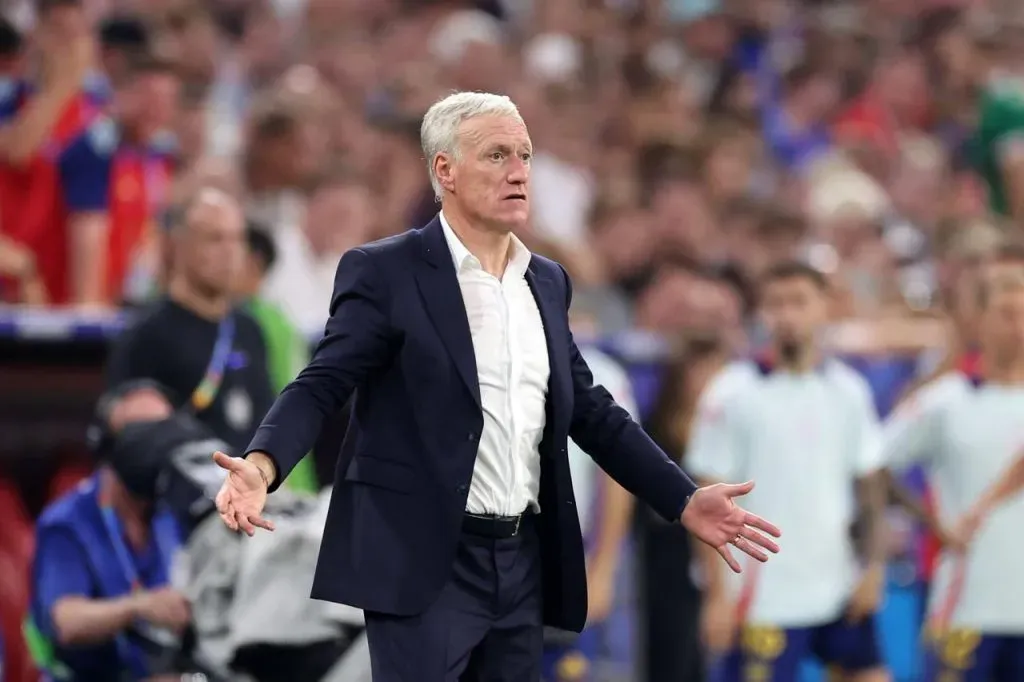 Didier Deschamps foi oferecido à Seleção Brasileira de última hora, de acordo com o portal GOAL. Ele tem contrato com a França até julho de 2026, mas gostaria de sair antes (Photo by Alex Livesey/Getty Images)