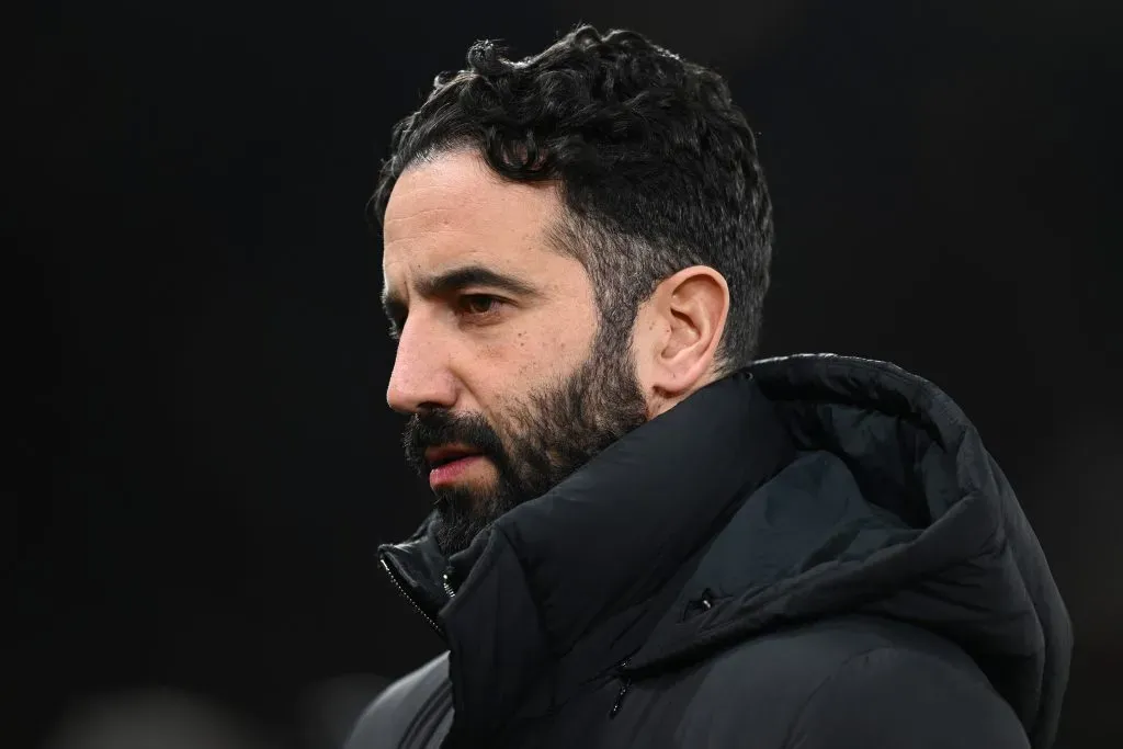 Ruben Amorim de casaco preto