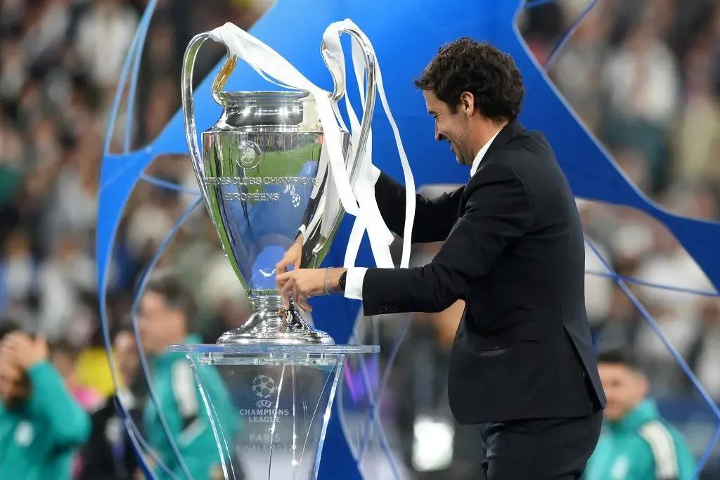 Raúl é ídolo do Real Madrid. Foto: Shaun Botterill/Getty Images