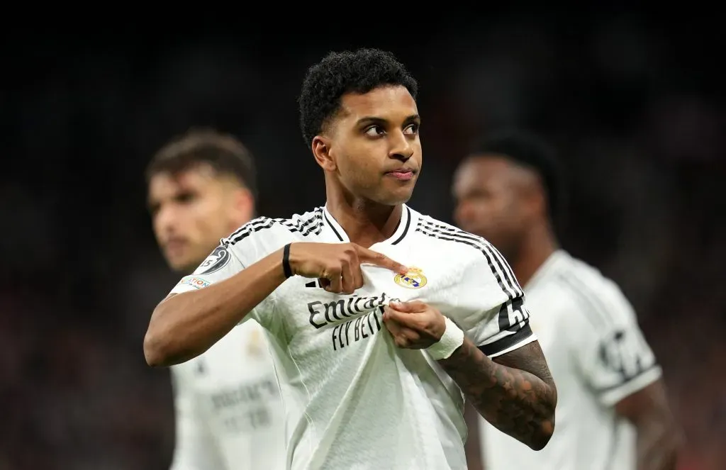 Rodrygo em ação diante do Atlético de Madrid (Photo by Aitor Alcalde/Getty Images)