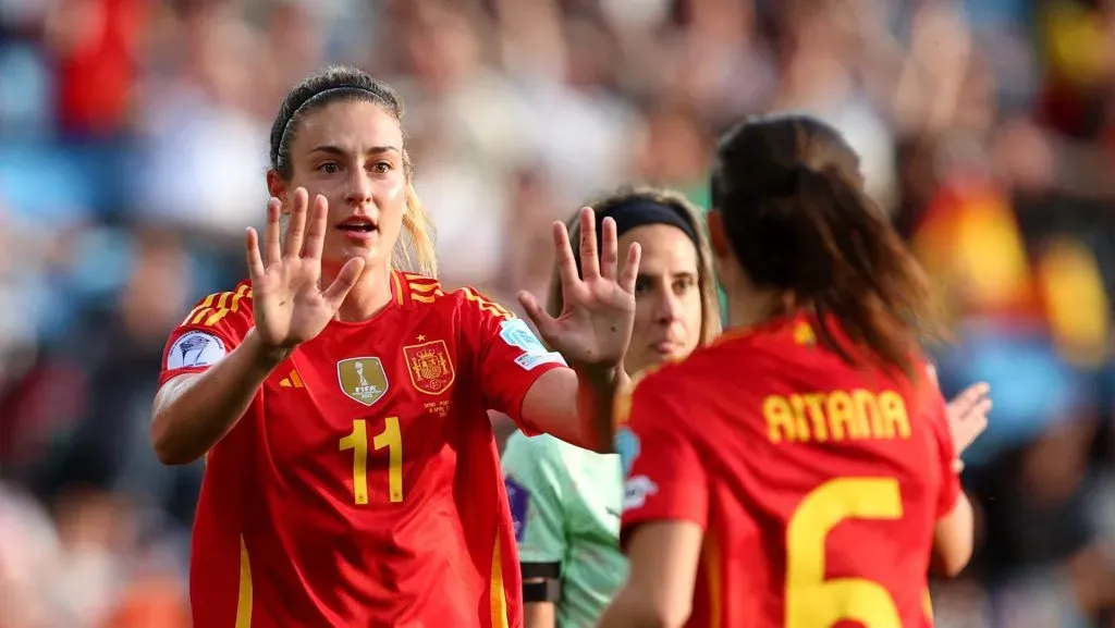 Alexia Putellas e Aitana Bonmati, da Seleção Espanhola