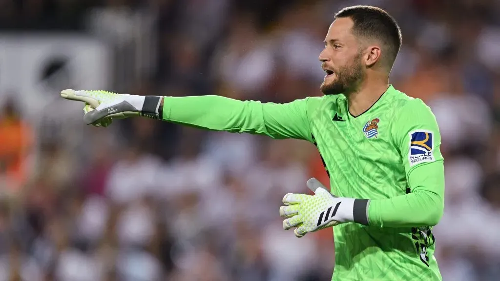 Álex Remiro em jogo da Real Sociedad. Foto: David Ramos/Getty Images