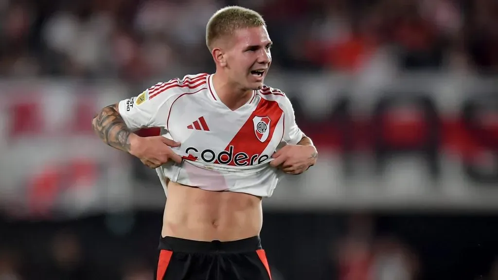 Franco Mastantuono em jogo do River Plate. Foto: Marcelo Endelli/Getty Images