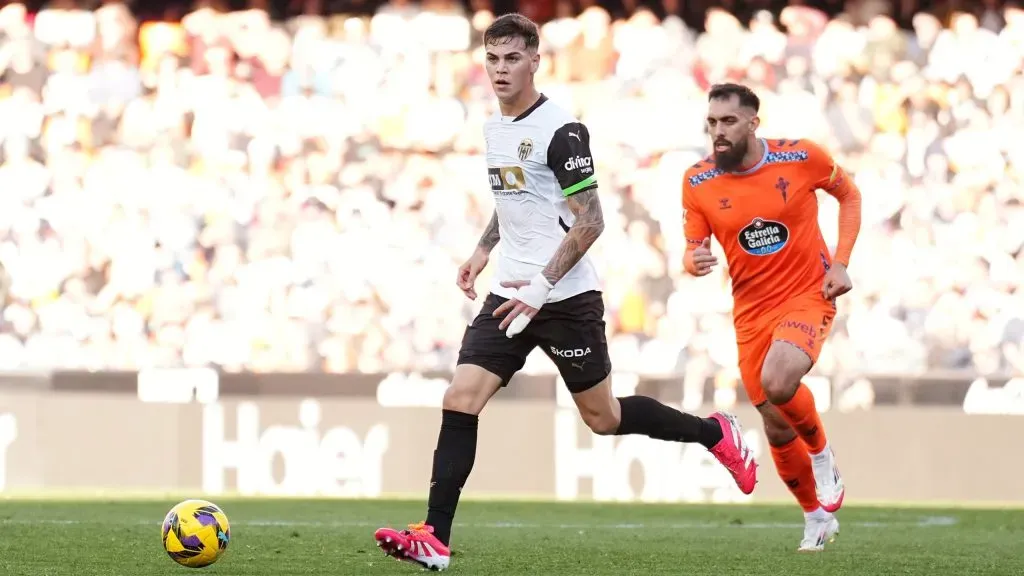 Barrenechea em jogo do Valencia. Foto: Aitor Alcalde/Getty Images