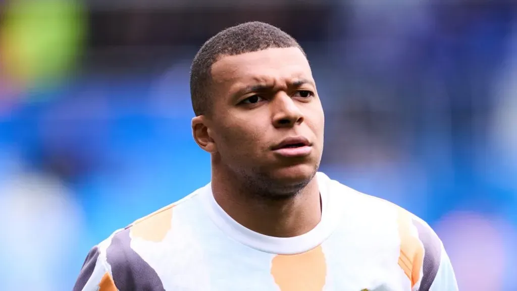 Mbappé no aquecimento do Real Madrid. Foto: Juan Manuel Serrano Arce/Getty Images