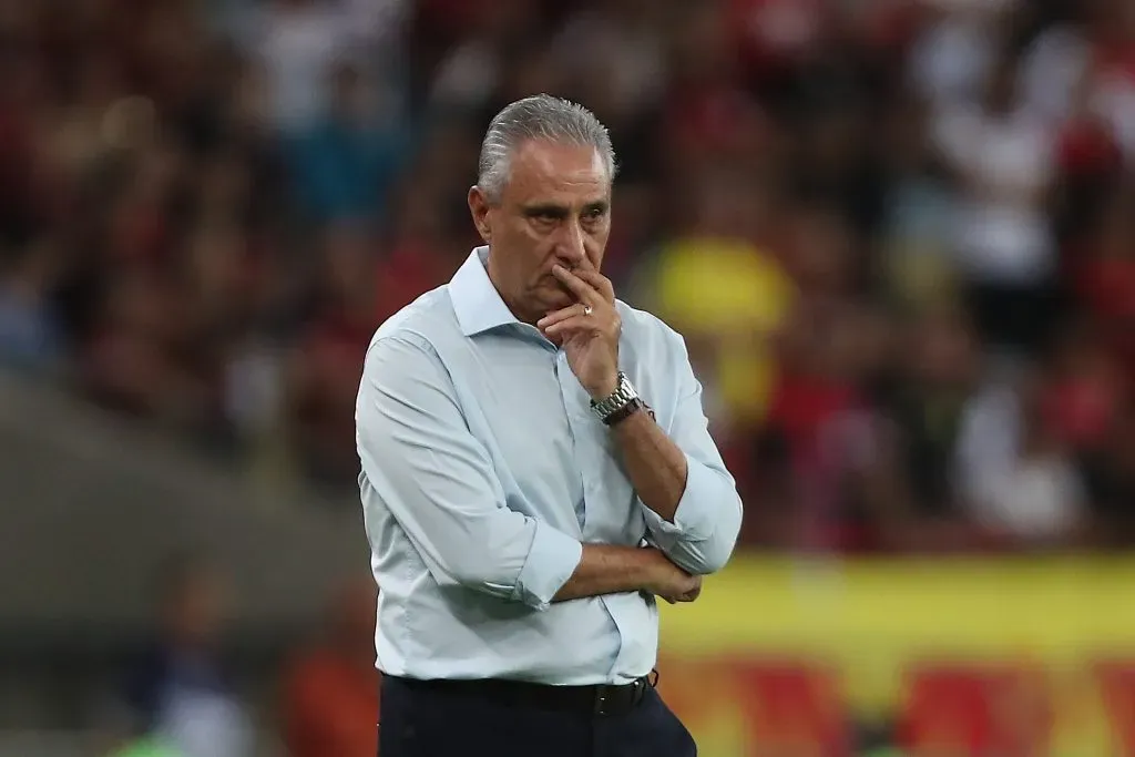 Tite em campo pelo Flamengo. (Photo by Wagner Meier/Getty Images)