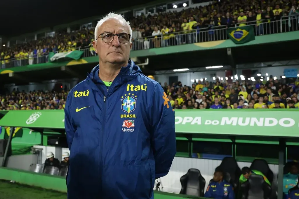 Dorival na partida diante do Equador (Photo by Lucas Figueiredo/Getty Images)