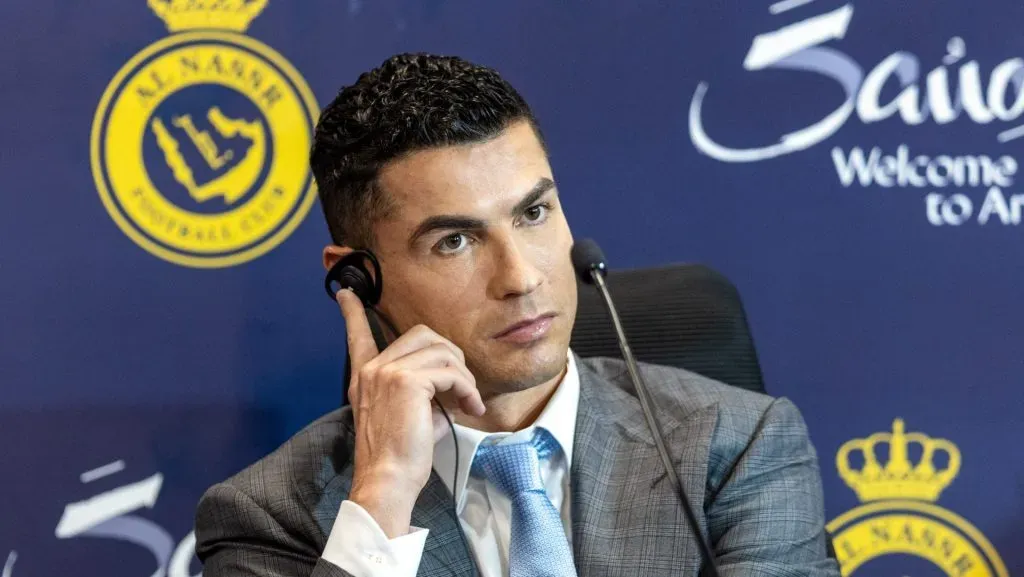CR7 apresentado no Al-Nassr