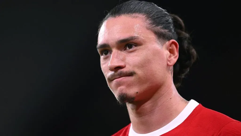 Darwin Núñez, com a camisa vermelha, do Liverpool. (Photo by Stu Forster/Getty Images) (Photo by Stu Forster/Getty Images)