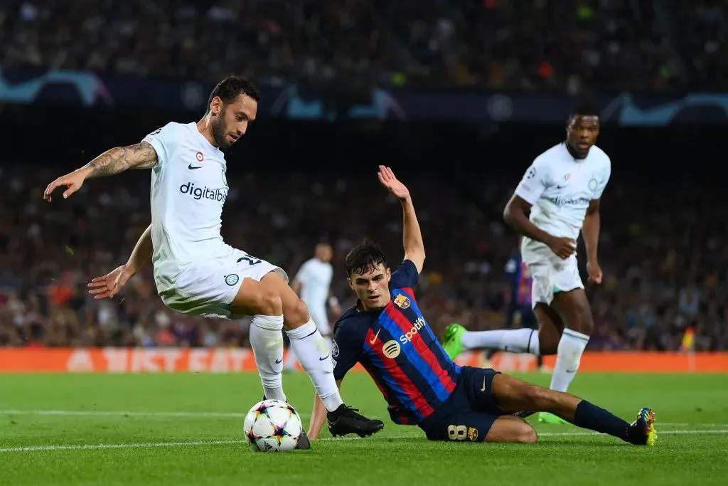 Barcelona x Internazionale em 2022, pela Champions League. Equipes voltam a se enfrentar pelo torneio nesta quarta-feira (30), pela semifinal (Photo by David Ramos/Getty Images)