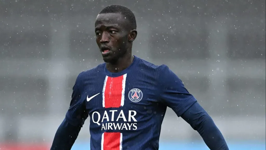 Mahamadou Sangaré em jogo das categorias de base do PSG. Foto: Justin Setterfield/Getty Images