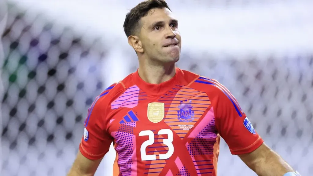 Dibu Martínez provocou a Seleção Brasileira