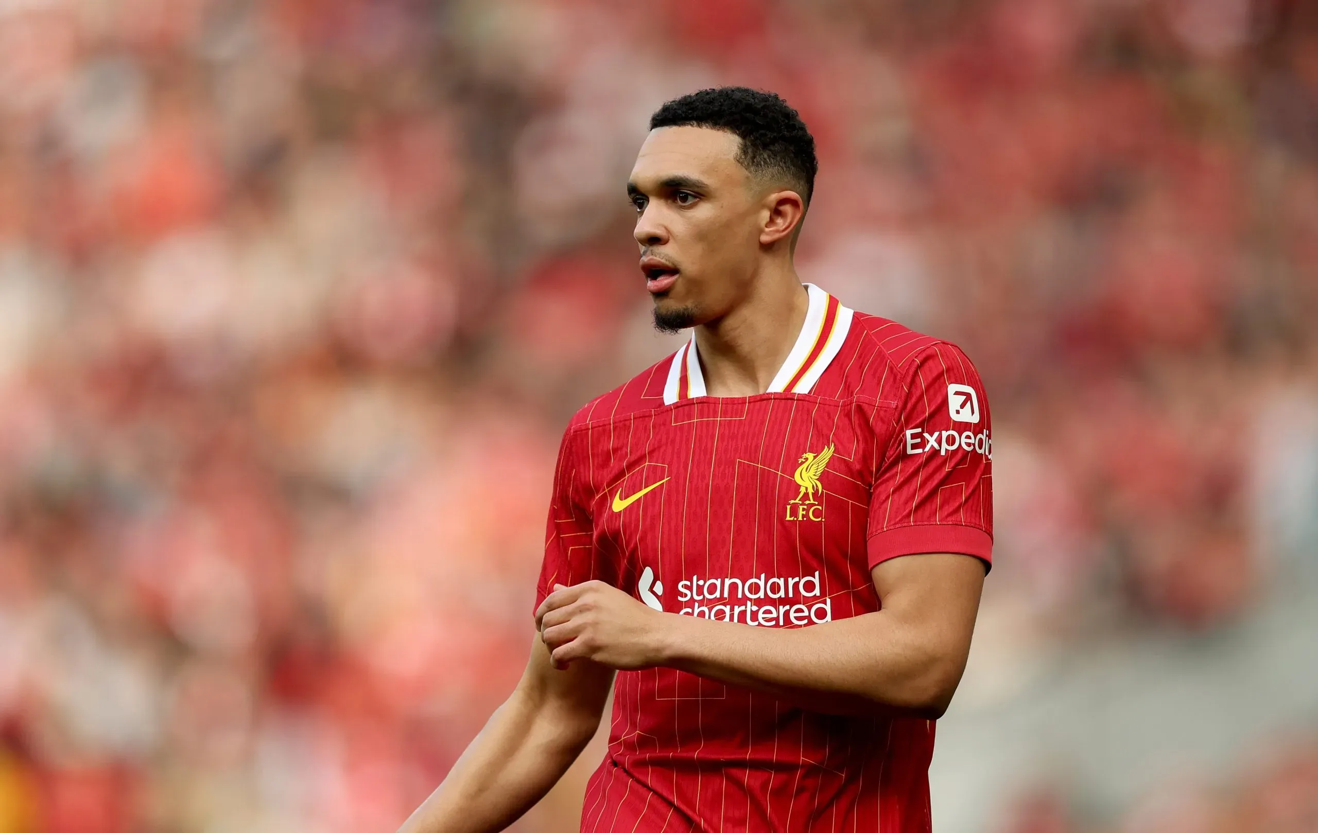 Alexander-Arnold é peça fundamental do Liverpool, mas o jogador deve se transferir para o Real Madrid, mas com duas condições estabelecidas pelos REDS (Photo by Carl Recine/Getty Images)