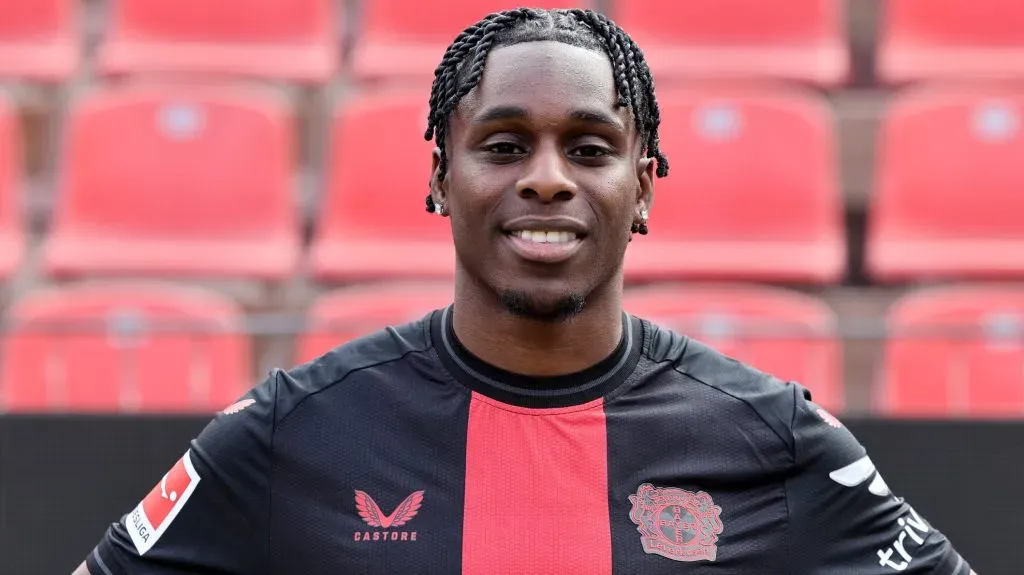 Frimpong resolve deixar o Bayer Leverkusen e tem conversas com gigante da Premier League. (Photo by Christof Koepsel/Getty Images)