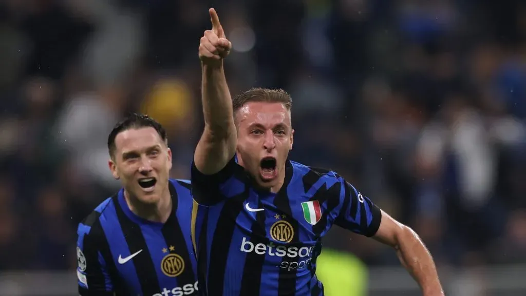 Davide Frattesi comemorando gol da Inter. Foto: Carl Recine/Getty Images