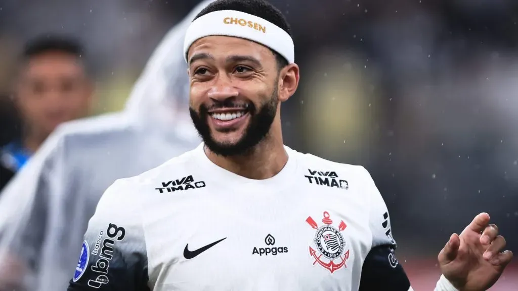 Memphis Depay pelo Corinthians
