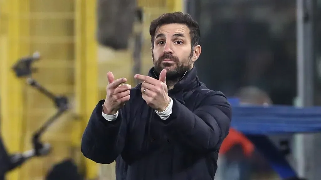 Fàbregas deve assumir o comando do Bayer Leverkusen. Foto: Marco Luzzani/Getty Images