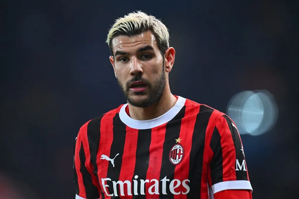 Theo se oferece ao Real Madrid. (Photo by Alessandro Sabattini/Getty Images)