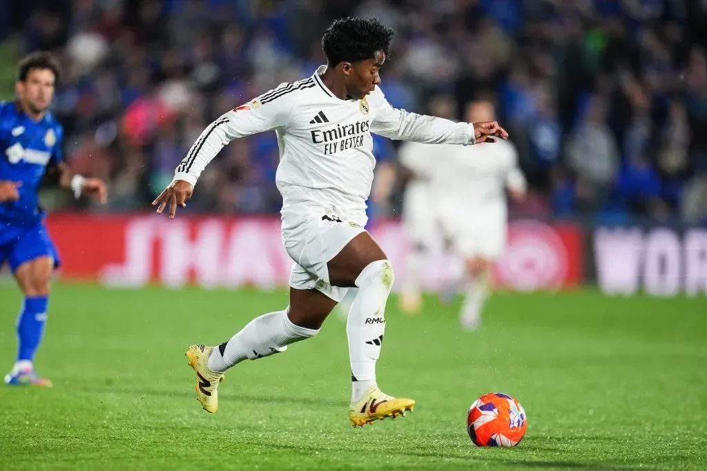 Endrick em campo pelo Real Madrid (Photo by Aitor Alcalde/Getty Images)