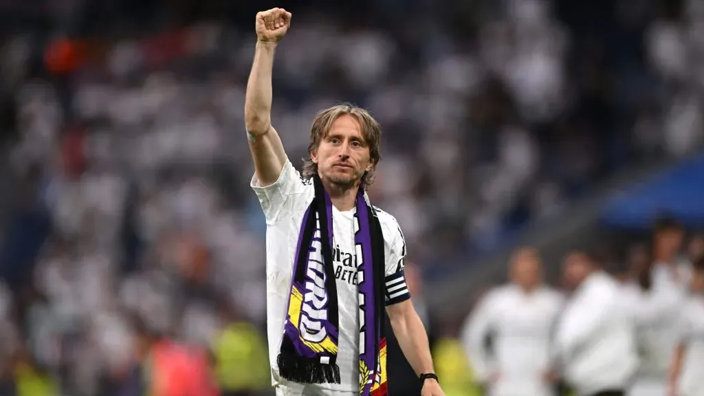 Luka Modrić em sua despedida do Santiago Bernabéu. Foto: Denis Doyle/Getty Images